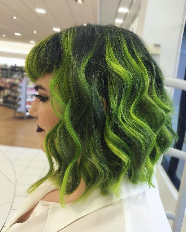 Neon Grün Haarfarbe